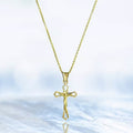 Collier croix en or jaune 10K massif taillé au diamant