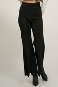 Pantalon coupe évasée à bords francs et coutures apparentes