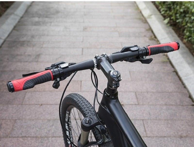 Poignées de vélo en éponge, antidérapantes, en silicone 3D, ultralégères, en mousse, à serrage simple, pour VTT, Beach Cruiser et trottinette. Douces et confortables.