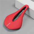 Selle de vélo de sport Selle de vélo de route VTT Selle de course en PU Coussin de siège souple et respirant Suspension Gel Selle de vélo respirante Siège de vélo confortable Conception ergonomique Adapté au VTT et au vélo de route
