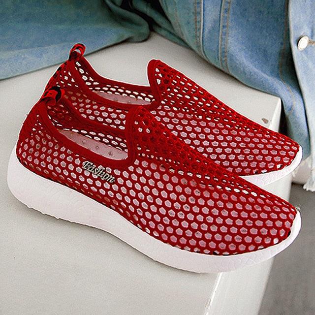 Chaussures de sport en maille respirante pour femmes Chaussures de sport tendance douces et confortables Chaussures de sport à enfiler tendance Semelle souple respirante Confortables Chaussures de course et de marche