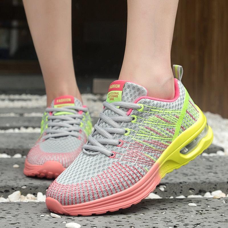 Chaussures de sport pour femmes, baskets de course, respirantes, à lacets, ajourées, pour femmes, baskets de mode légères et respirantes, chaussures de marche antidérapantes, baskets de sport à la mode