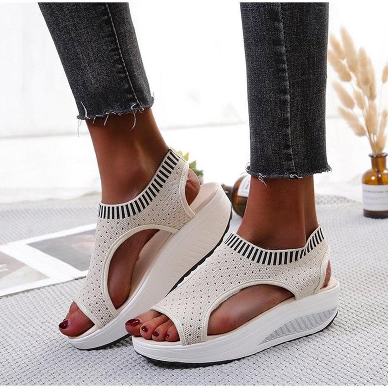 Chaussures confortables de sport pour femmes, sandales à plateforme estivales, chaussures décontractées pour femmes, sandales tricotées à bout ouvert, chaussures d'été pour femmes, baskets élégantes à enfiler.
