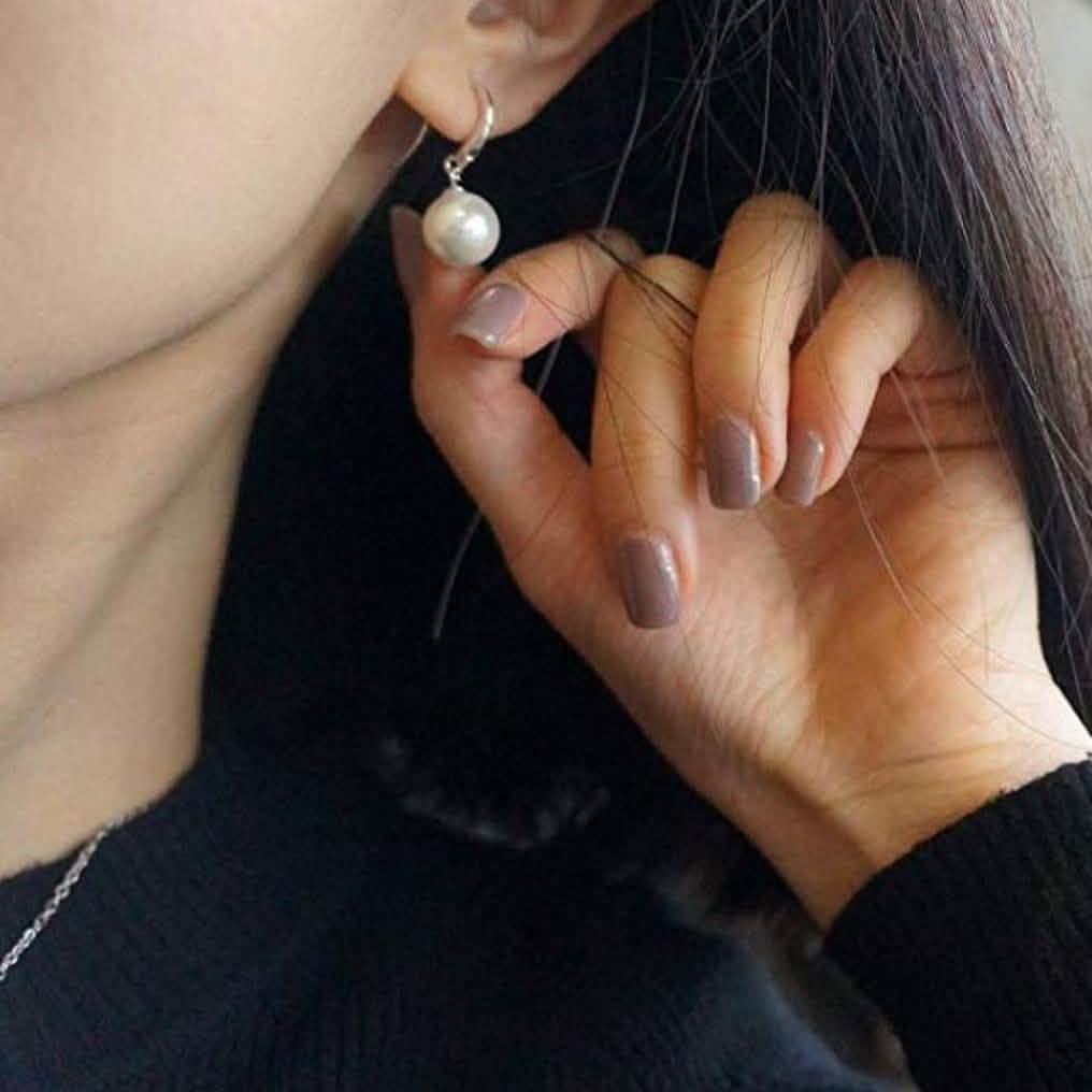 Boucles d'oreilles créoles avec pendentif perle en argent sterling plaqué