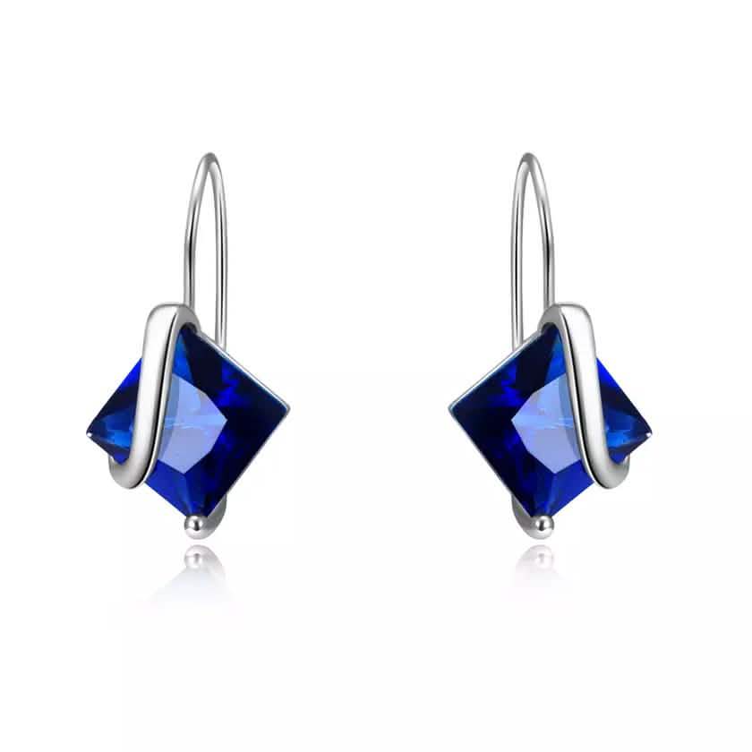 Boucles d'oreilles en argent sterling saphir taillé en diamant