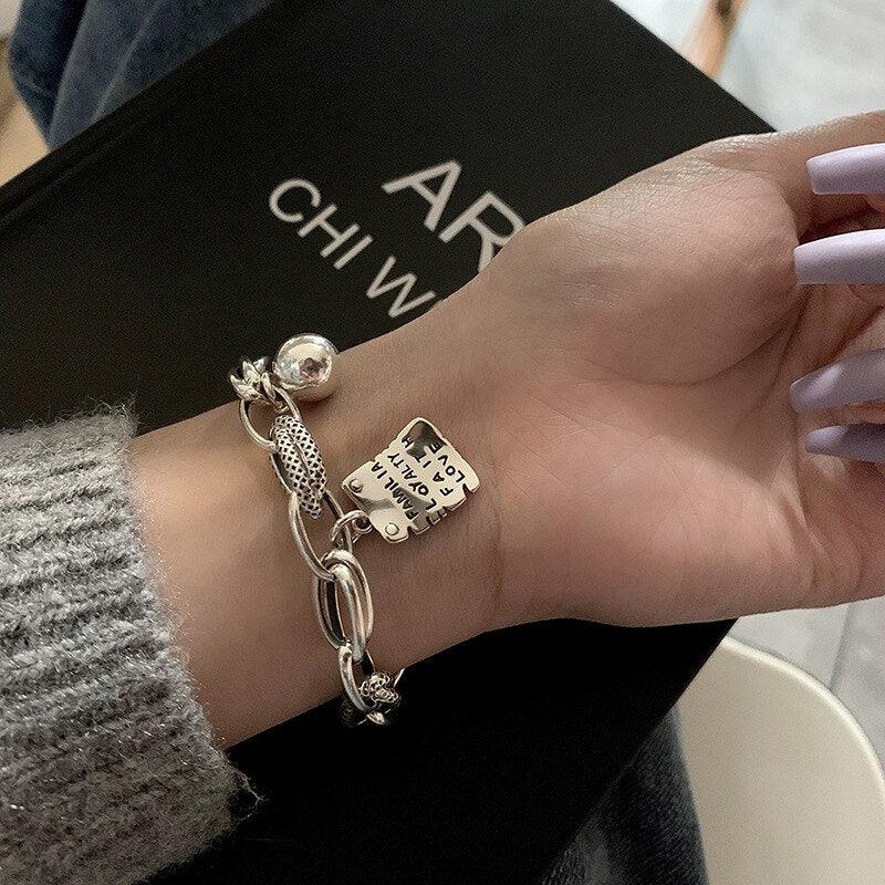 Bracelet en argent sterling cœur simple perles lettres carré mode design unique rétro couple cœur mignon pendentif chaîne bracelet réglable multi-rangs maillons métalliques pour femmes filles
