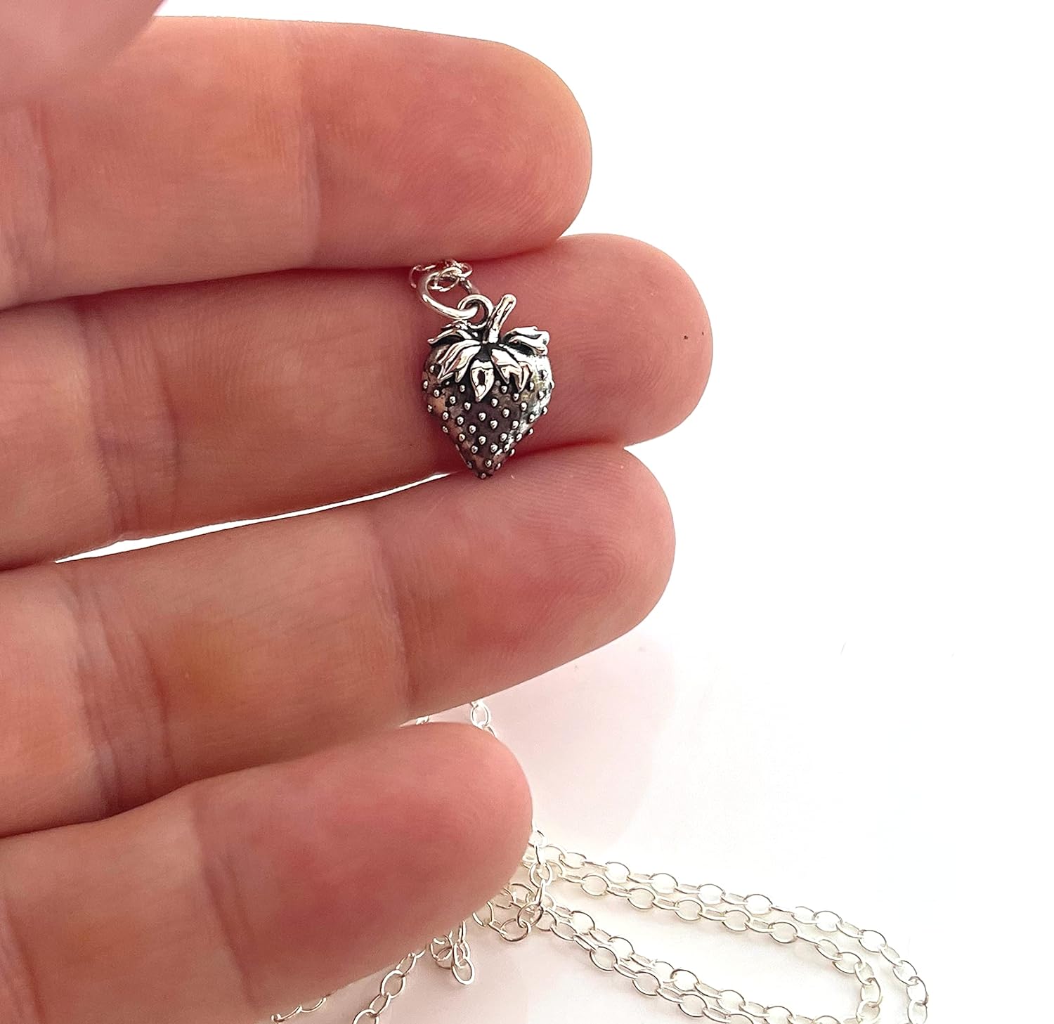 Collier en argent sterling avec pendentif fraise