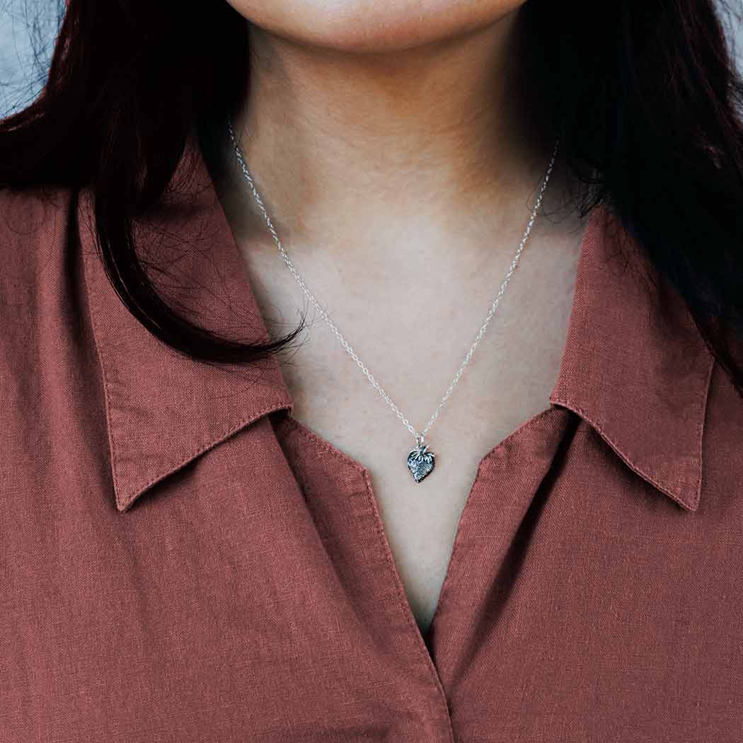 Collier en argent sterling avec pendentif fraise