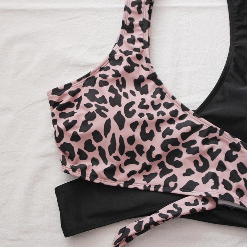 Maillot de bain deux pièces grande taille à rayures pour femmes Maillot de bain taille haute deux pièces grande taille pour femmes Maillot de bain taille haute Maillot de bain taille haute épaules dénudées Maillot de bain échancré