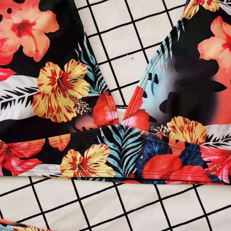 Maillot de bain deux pièces grande taille à rayures pour femmes Maillot de bain taille haute deux pièces grande taille pour femmes Maillot de bain taille haute Maillot de bain taille haute épaules dénudées Maillot de bain échancré