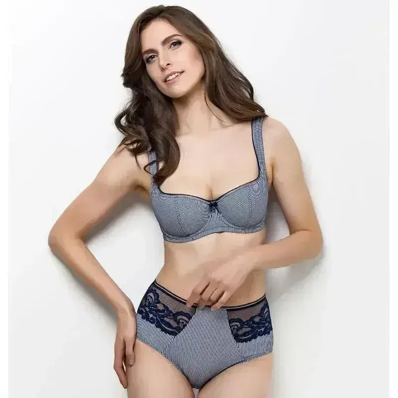 Soutien-gorge balconnet légèrement rembourré Lauma bleu marine