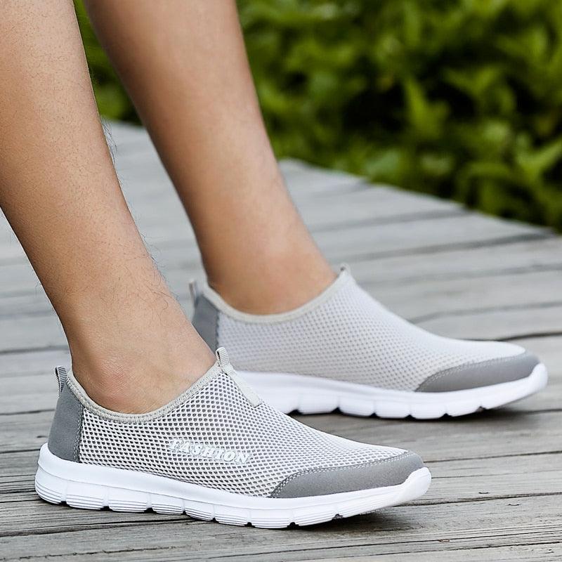 Chaussures de sport d'été respirantes et confortables pour hommes, baskets de marche, chaussures de sport de plein air pour hommes, baskets de course ultra légères et respirantes, chaussures de marche antidérapantes, baskets de sport à la mode