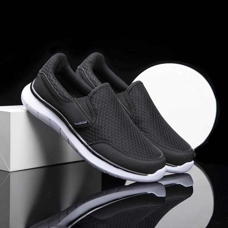 Chaussures légères d'été pour hommes, qualité respirante, chaussures de marche décontractées ultra légères et respirantes de style espadrille, chaussures de sport antidérapantes et athlétiques.