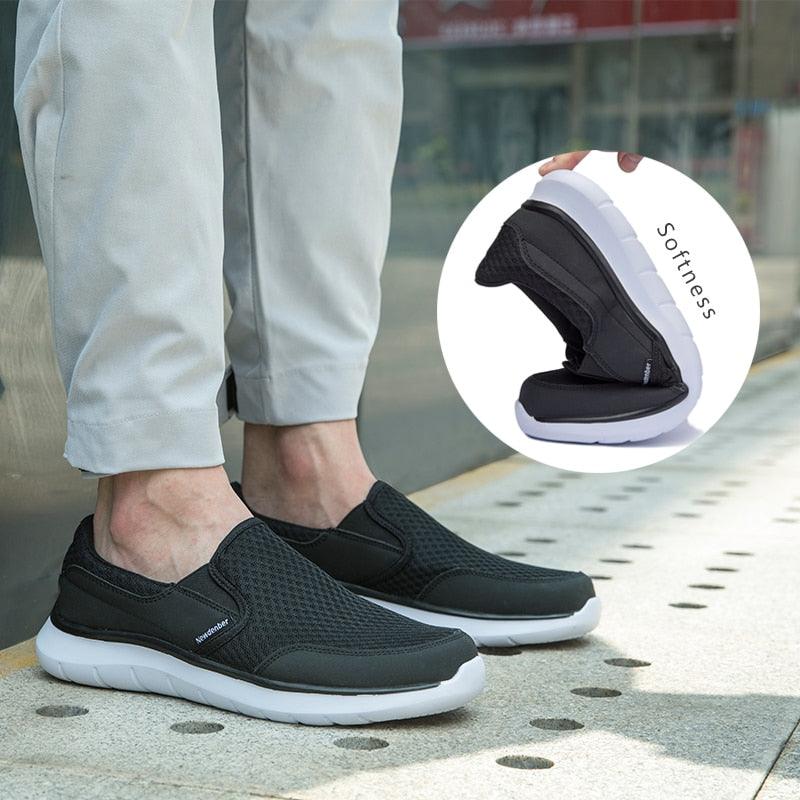 Chaussures légères d'été pour hommes, qualité respirante, chaussures de marche décontractées ultra légères et respirantes de style espadrille, chaussures de sport antidérapantes et athlétiques.
