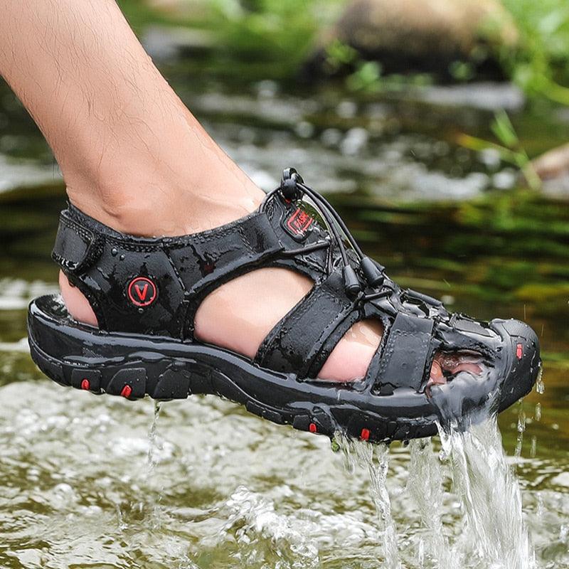 Sandales d'été respirantes pour hommes Chaussures décontractées de plage Semelle épaisse Bout fermé Chaussures aquatiques Randonnée Pêche Sandales de marche à bout fermé pour l'extérieur sportives légères Respirantes Imperméables