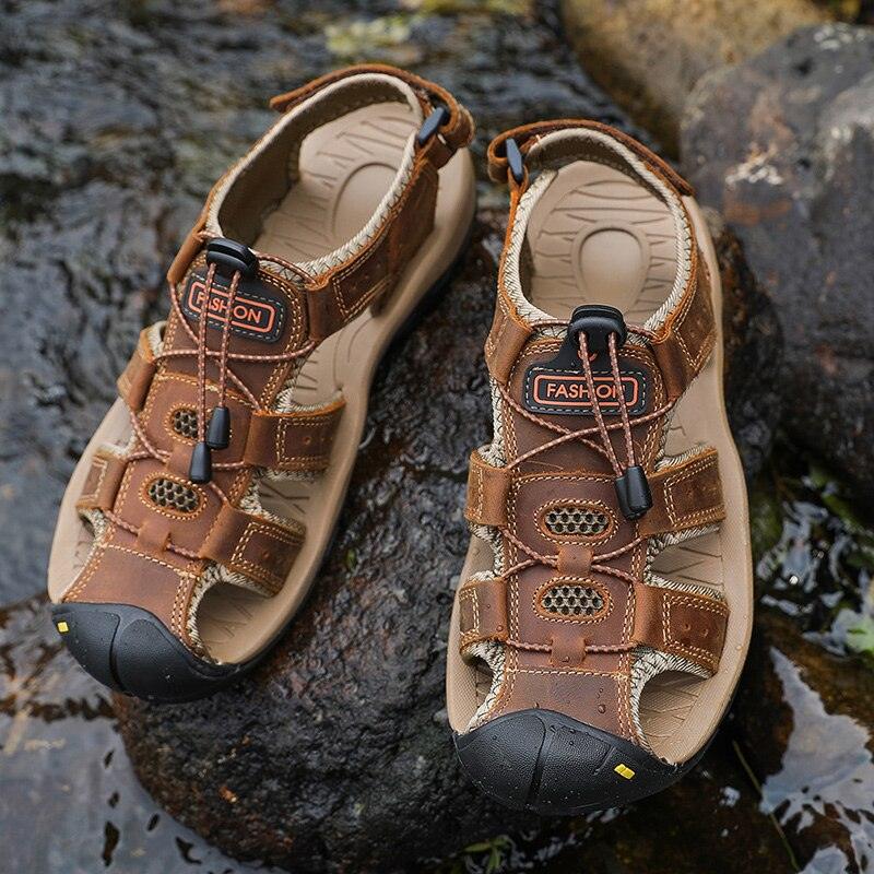 Sandales d'été respirantes pour hommes Chaussures décontractées de plage Semelle épaisse Bout fermé Chaussures aquatiques Randonnée Pêche Sandales de marche à bout fermé pour l'extérieur sportives légères Respirantes Imperméables