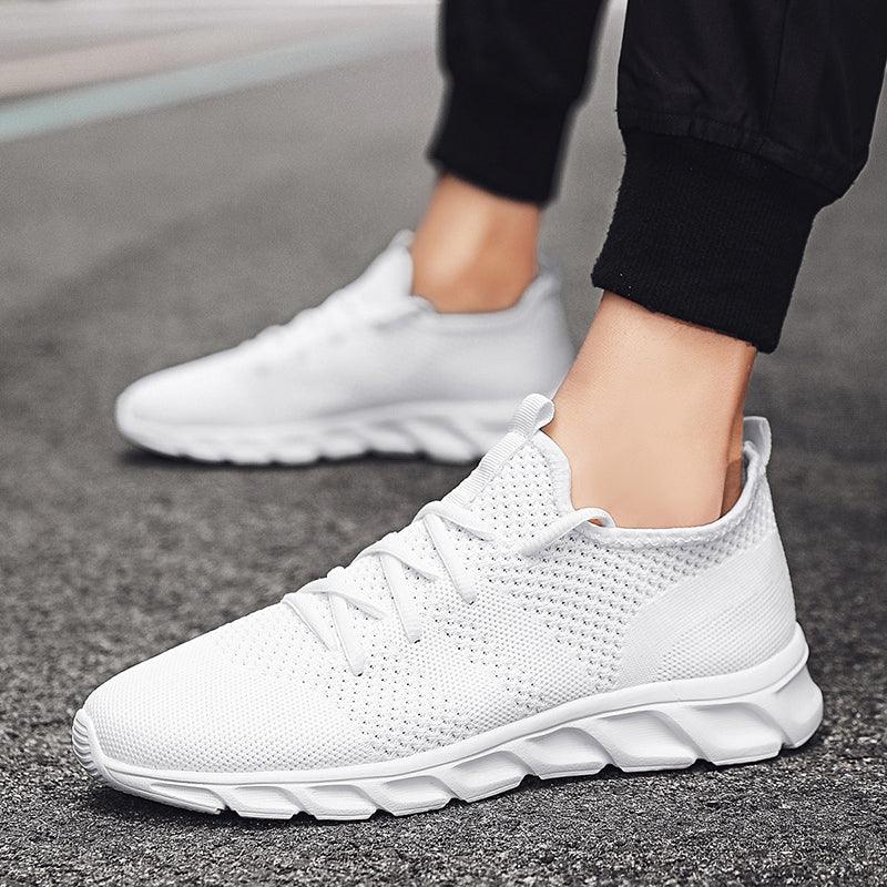 Baskets légères décontractées d'été pour hommes, baskets de sport populaires blanches, respirantes, en maille, pour la course à pied, décontractées, pour couple, marche, sport, athlétiques, antidérapantes, à la mode