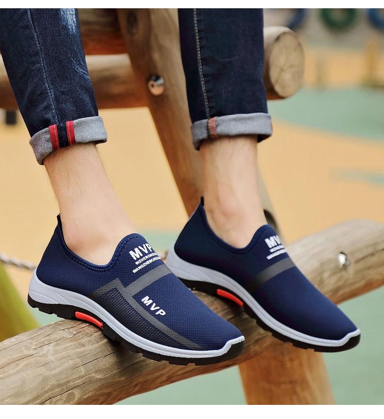 Baskets légères d'été en maille pour hommes, chaussures de marche Tenis respirantes, espadrilles à enfiler pour hommes, chaussures d'été et d'automne respirantes en maille, baskets au design tendance, espadrilles
