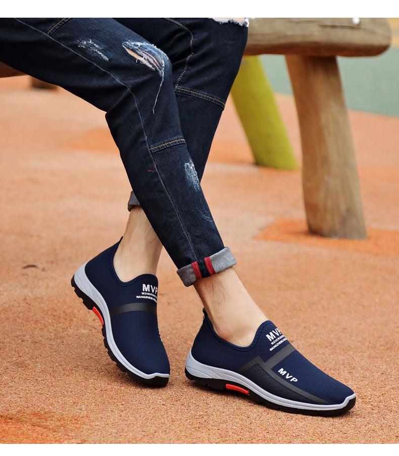 Baskets légères d'été en maille pour hommes, chaussures de marche Tenis respirantes, espadrilles à enfiler pour hommes, chaussures d'été et d'automne respirantes en maille, baskets au design tendance, espadrilles