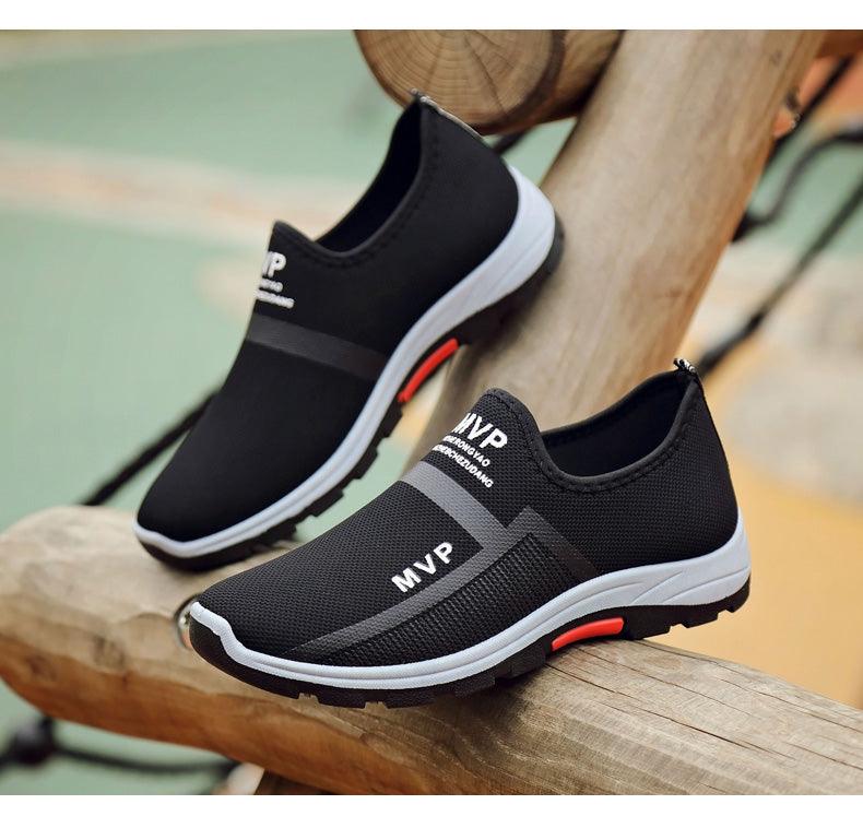 Baskets légères d'été en maille pour hommes, chaussures de marche Tenis respirantes, espadrilles à enfiler pour hommes, chaussures d'été et d'automne respirantes en maille, baskets au design tendance, espadrilles