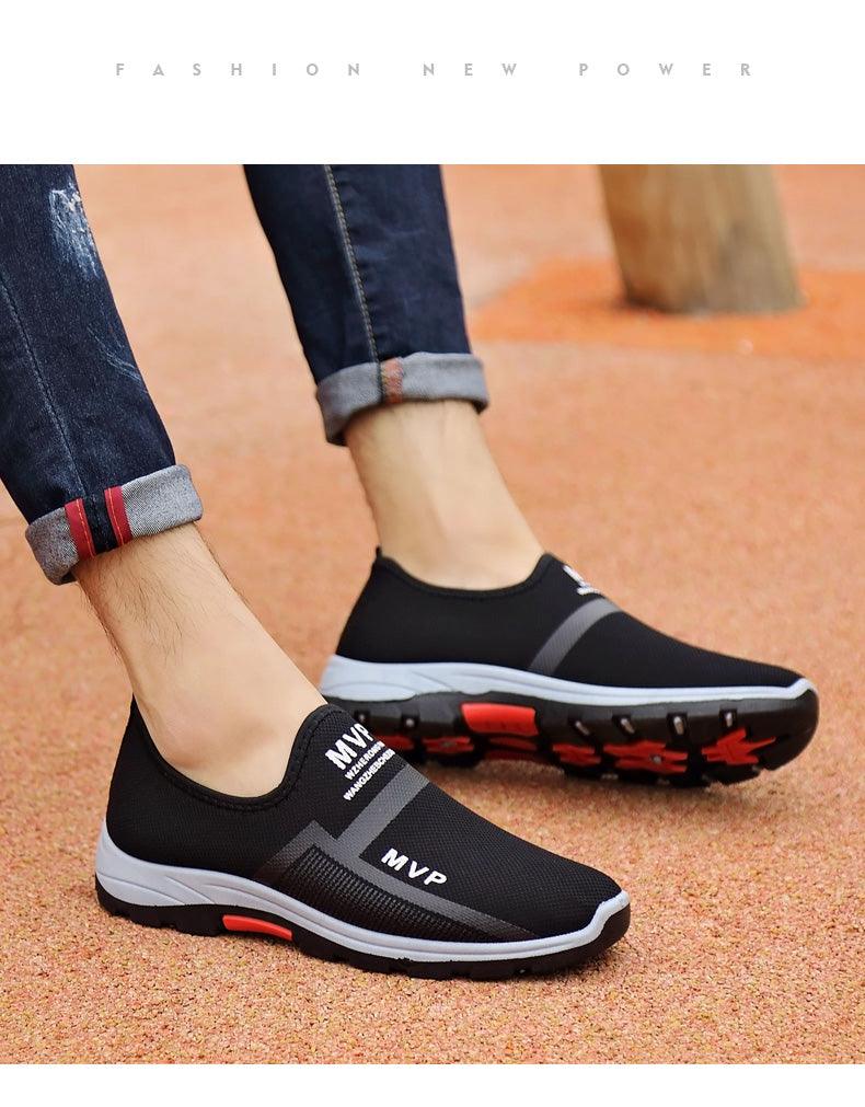 Baskets légères d'été en maille pour hommes, chaussures de marche Tenis respirantes, espadrilles à enfiler pour hommes, chaussures d'été et d'automne respirantes en maille, baskets au design tendance, espadrilles