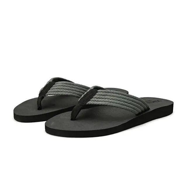 Tongs d'été modernes pour hommes, pantoufles de plage décontractées, sandales plates d'intérieur au design unique, antidérapantes, noires, confortables pour hommes