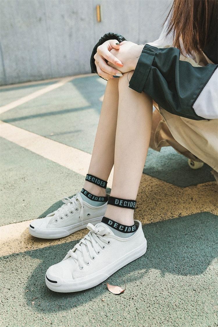Chaussettes Courtes en Coton Respirant pour Femme avec Motif Lettres Transparents et Évidées, Chaussettes Bateau Fines et Décontractées pour l'Été