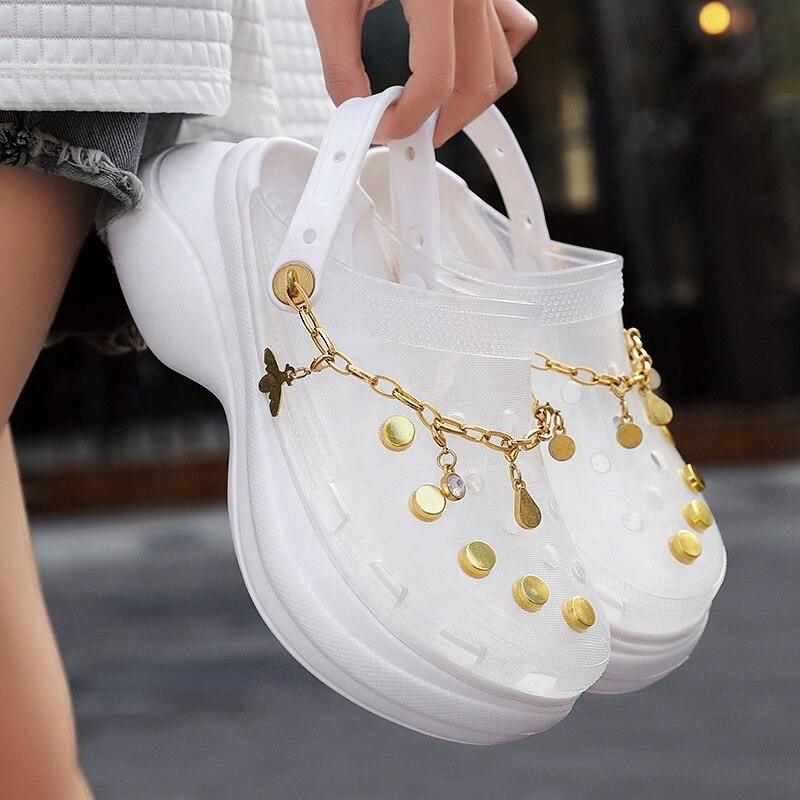 Sandales respirantes d'été pour femmes Chaussures de plage Femmes Pantoufles Claquettes Sandales mode Sabots Chaussures de marche légères avec chaîne Chaussures confortables pour la maison