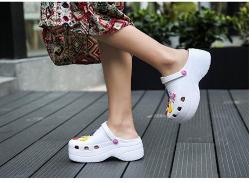 Sabots d'été pour femmes, sandales de jardin à plateforme, pantoufles de fruits, chaussures de plage à enfiler, claquettes de mode, sabots à plateforme, sandales de plage, pantoufles pour femmes