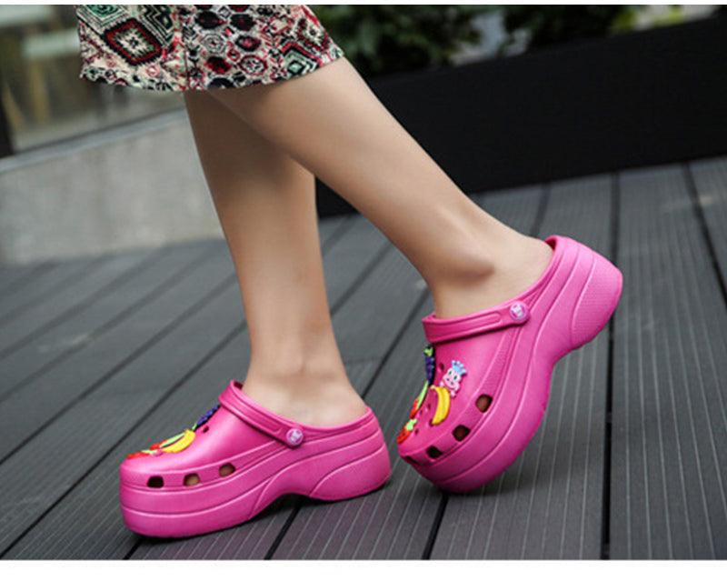 Sabots d'été pour femmes, sandales de jardin à plateforme, pantoufles de fruits, chaussures de plage à enfiler, claquettes de mode, sabots à plateforme, sandales de plage, pantoufles pour femmes