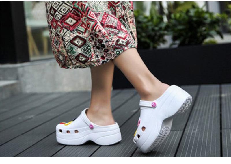 Sabots d'été pour femmes, sandales de jardin à plateforme, pantoufles de fruits, chaussures de plage à enfiler, claquettes de mode, sabots à plateforme, sandales de plage, pantoufles pour femmes
