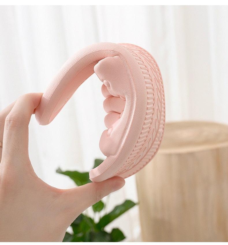 Chaussons d'été pour femmes Chaussures plates intérieures Tongs intérieures en EVA Antidérapantes pour la salle de bain Sandales à séchage rapide Chaussons souples en EVA à bout ouvert antidérapants Chaussons de piscine