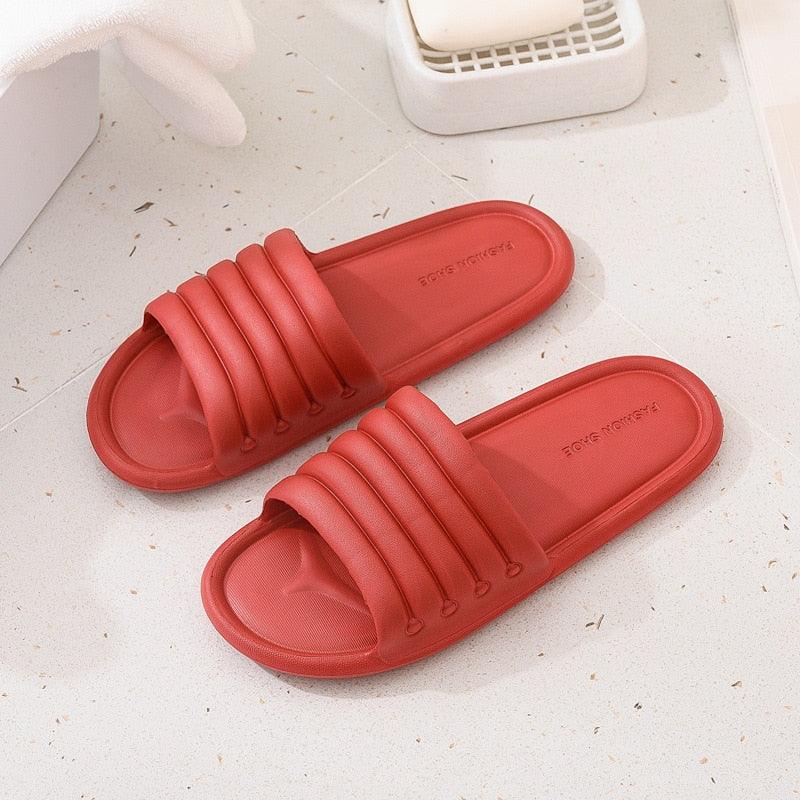 Chaussons d'été pour femmes Chaussures plates intérieures Tongs intérieures en EVA Antidérapantes pour la salle de bain Sandales à séchage rapide Chaussons souples en EVA à bout ouvert antidérapants Chaussons de piscine