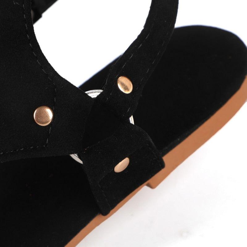 Sandales d'été pour femmes, mode à semelle épaisse, chaussures à pince d'orteil pour femmes, sandales de plage extérieures, sandales plates, sandales d'été respirantes à bout ouvert avec bride à la cheville, sandales pour femmes avec boucle réglable