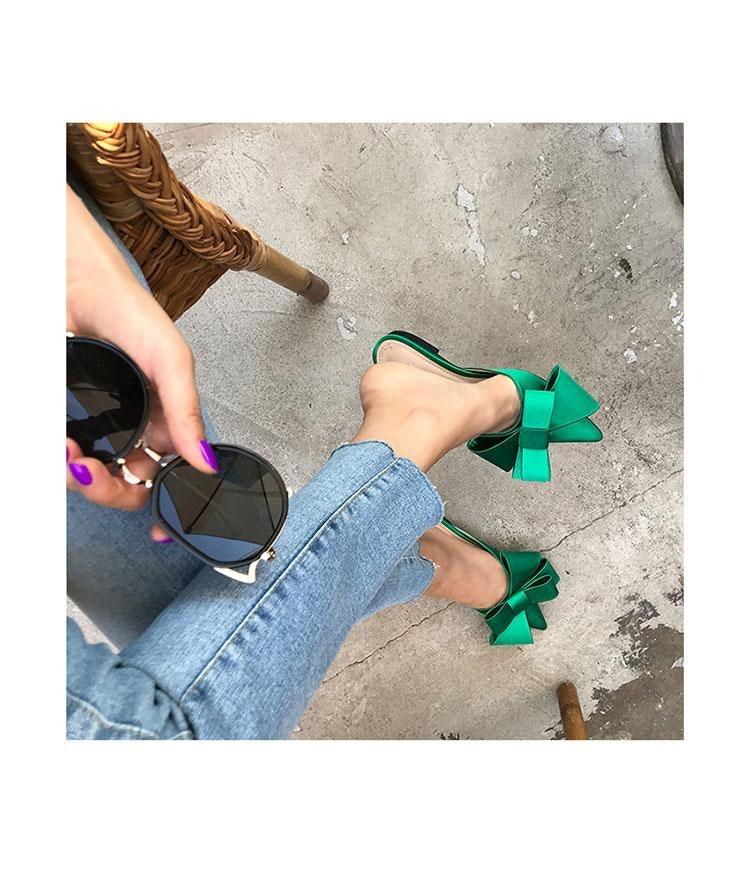 Chaussures d'été pour femmes en satin de soie, pantoufles tendance, talons plats, chaussures pour femmes en satin de soie, nœud pointu, talons plats, sandales d'extérieur, sandales décontractées, talons bas d'été