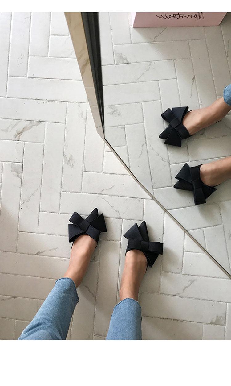 Chaussures d'été pour femmes en satin de soie, pantoufles tendance, talons plats, chaussures pour femmes en satin de soie, nœud pointu, talons plats, sandales d'extérieur, sandales décontractées, talons bas d'été