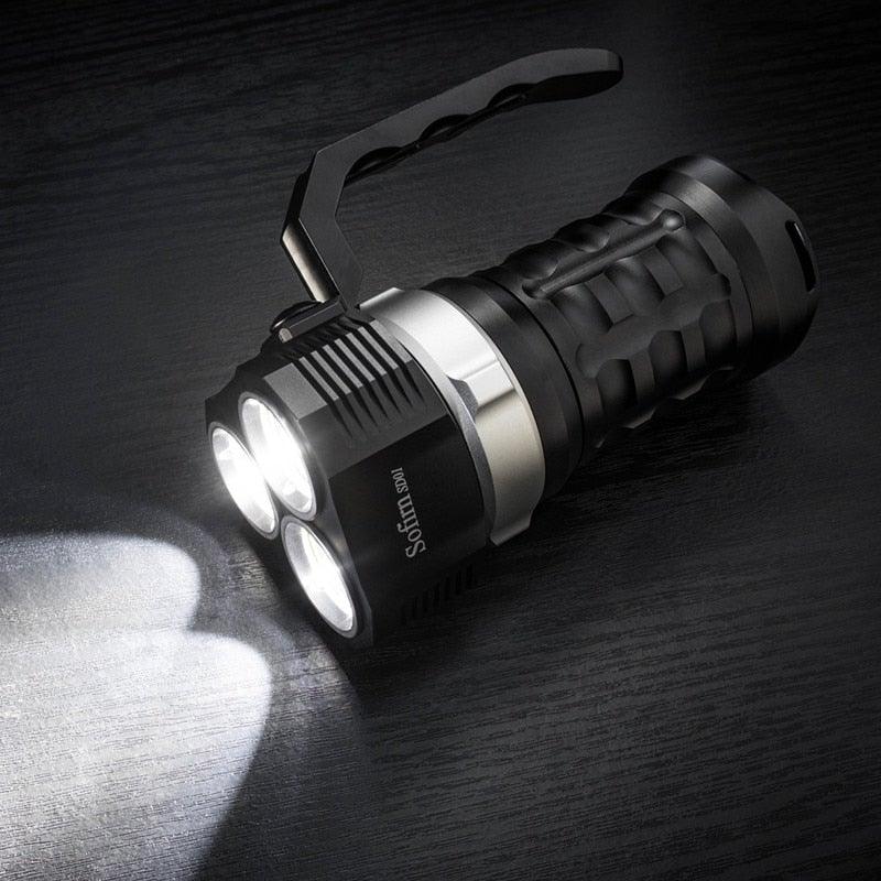 Lampe de poche sous-marine super lumineuse à haute luminosité et puissante, étanche, avec interrupteur à commande magnétique, pour la plongée, le camping, la randonnée, la course à pied, le jogging, la plongée et l'usage domestique.