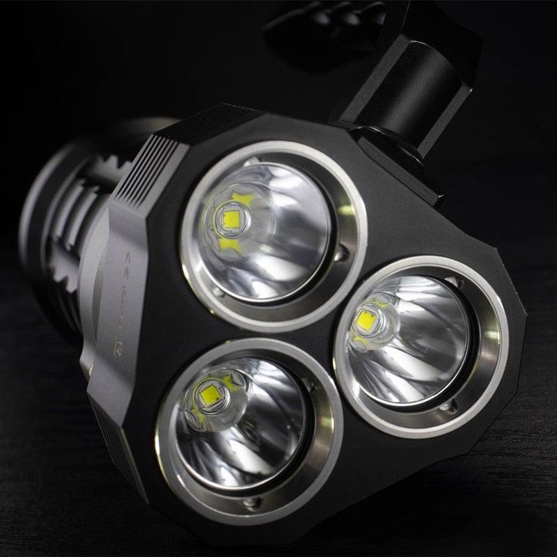 Lampe de poche sous-marine super lumineuse à haute luminosité et puissante, étanche, avec interrupteur à commande magnétique, pour la plongée, le camping, la randonnée, la course à pied, le jogging, la plongée et l'usage domestique.