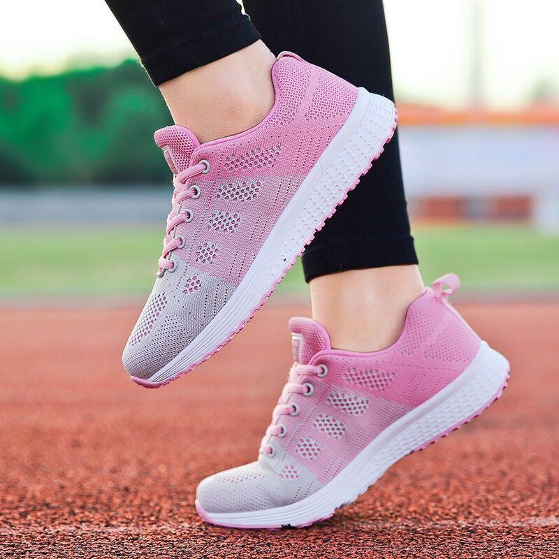 Baskets super légères pour femmes, chaussures de sport vulcanisées, baskets blanches décontractées pour femmes, chaussures plates élégantes et souples, respirantes, antidérapantes et confortables.