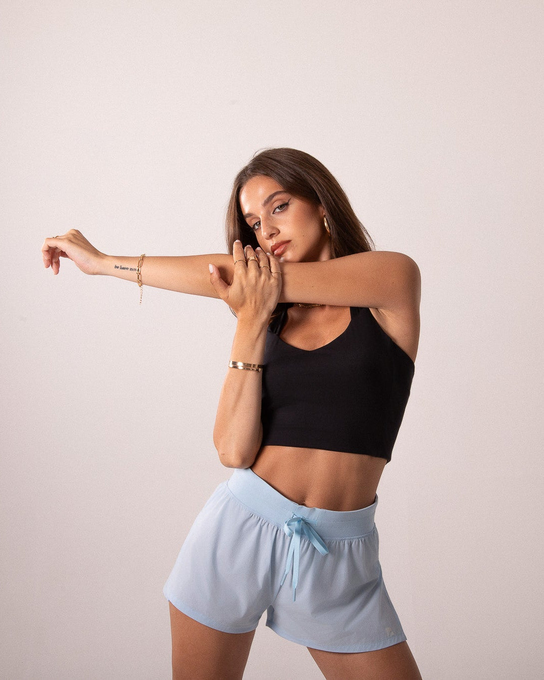 Débardeur d'entraînement pour femme avec poches pour téléphone - Noir | Dos croisé LuxeForm