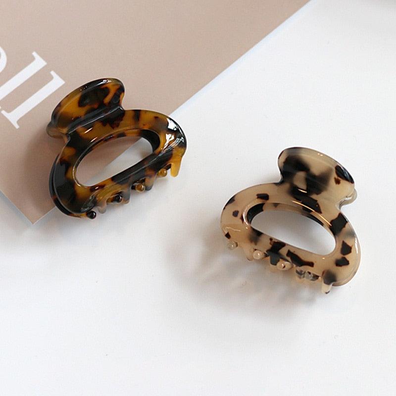 Mini-pince à cheveux mignonne en acétate pour femmes et filles, pinces à cheveux chic, épingles à cheveux en forme de crabe, pinces à griffes pour le coiffage, accessoires de cheveux tendance et magnifiques pour femmes