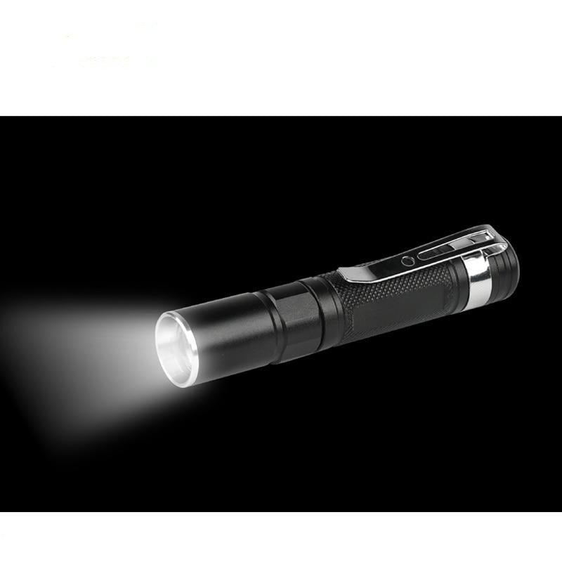 Lampe torche tactique réglable, mini-lampes de poche LED super lumineuses avec clip de ceinture, étanches et zoomables, les plus lumineuses, portables et puissantes pour la randonnée et le camping