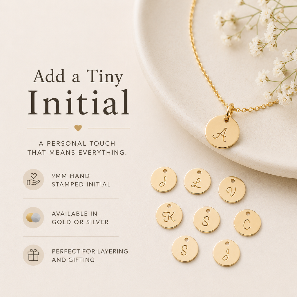 Mini-breloque initiale estampée à la main – Ajout personnalisé or ou argent