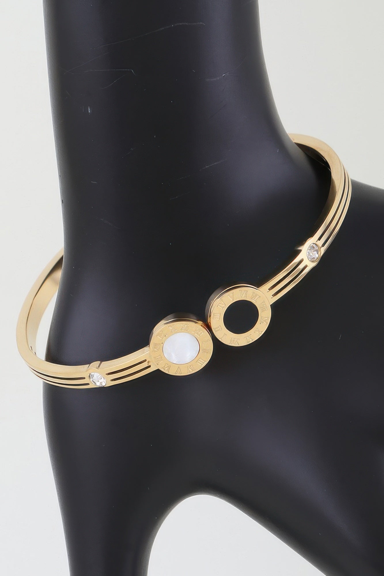 Bracelet jonc à double cadran