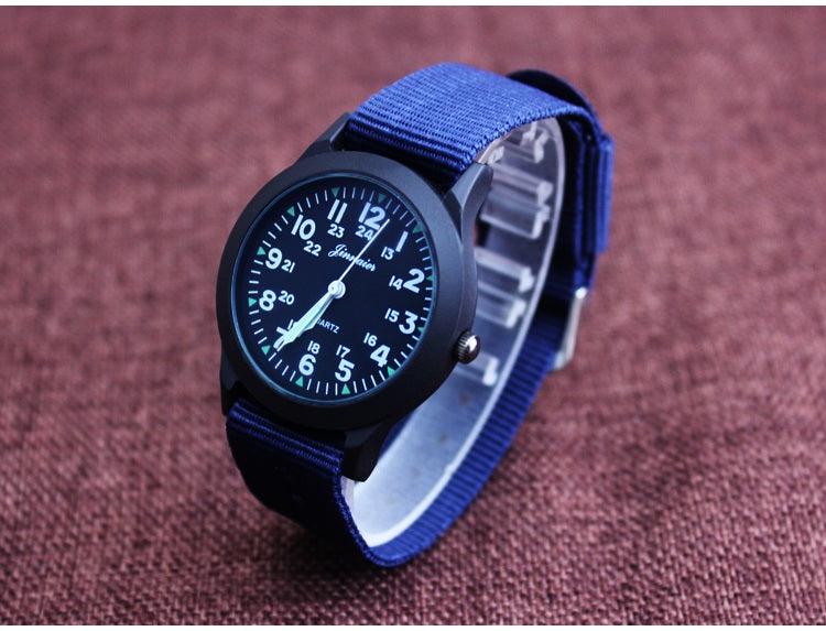 Montre unisexe en nylon pour enfants, style sport, fine, pour étudiants, en toile, à quartz, avec affichage militaire, montre-bracelet de sport militaire pour homme avec bracelet en nylon coulissant.