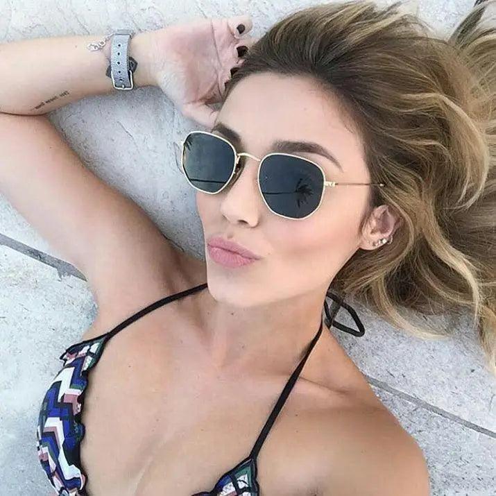 Lunettes de soleil carrées de luxe unisexe pour hommes, UV400, monture métallique pour femmes, lunettes de vue pour dames