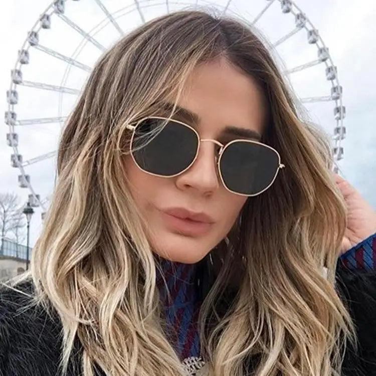 Lunettes de soleil carrées de luxe unisexe pour hommes, UV400, monture métallique pour femmes, lunettes de vue pour dames