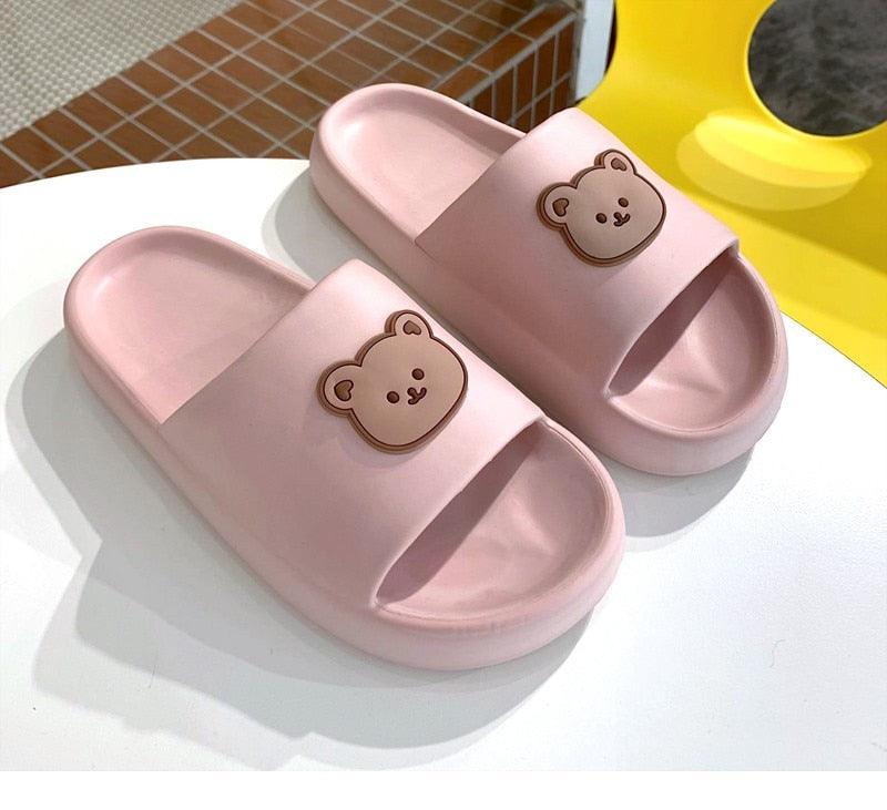 Claques d'été unisexe Tongs d'ours à semelle épaisse Chaussures de salle de bain pour garçons et filles Sandales à semelle épaisse Antidérapantes Claquettes de piscine de plage Style bout ouvert Chaussons d'extérieur pour hommes et femmes