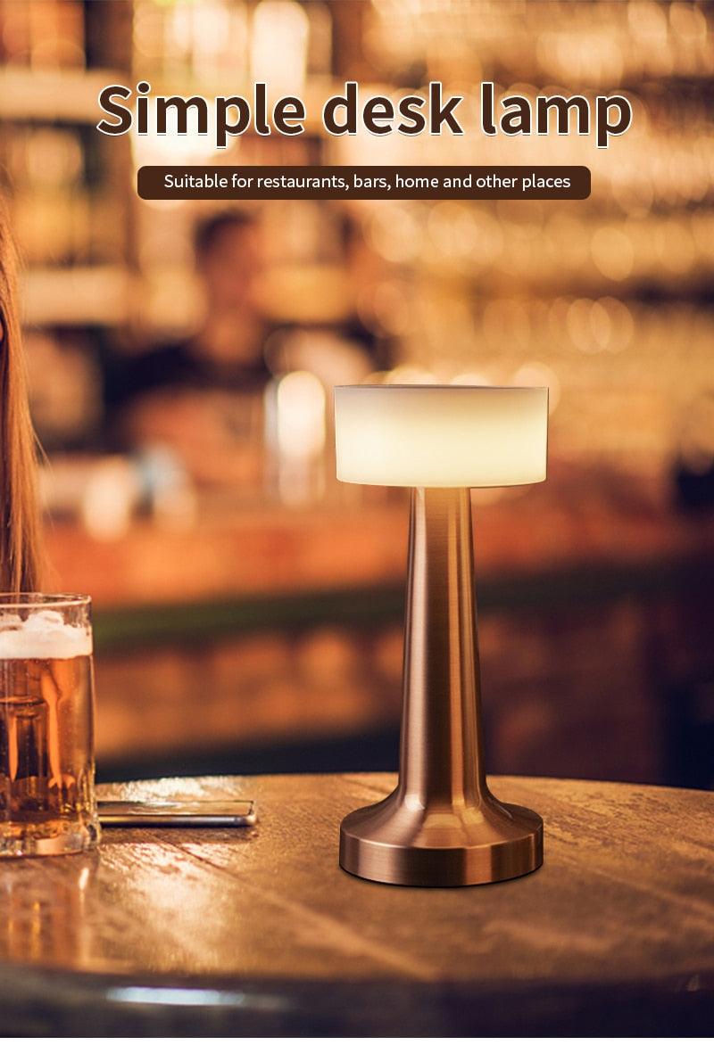 Lampe de bureau à intensité variable USB, lampe de chevet LED tactile avec chargeur sans fil pour hôtel, café, restaurant, veilleuse décorative, lampes de lecture mignonnes pour la décoration de chambre.