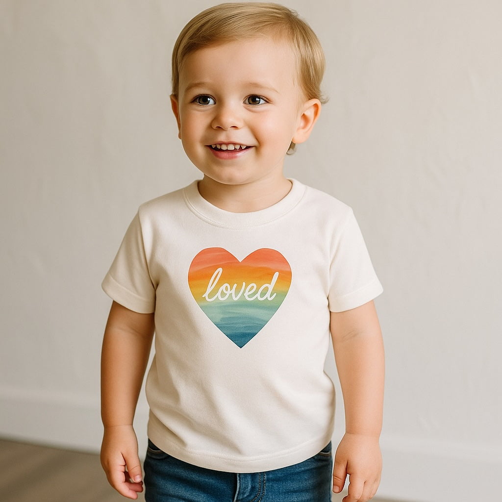t-shirt imprimé | cœur arc-en-ciel adoré